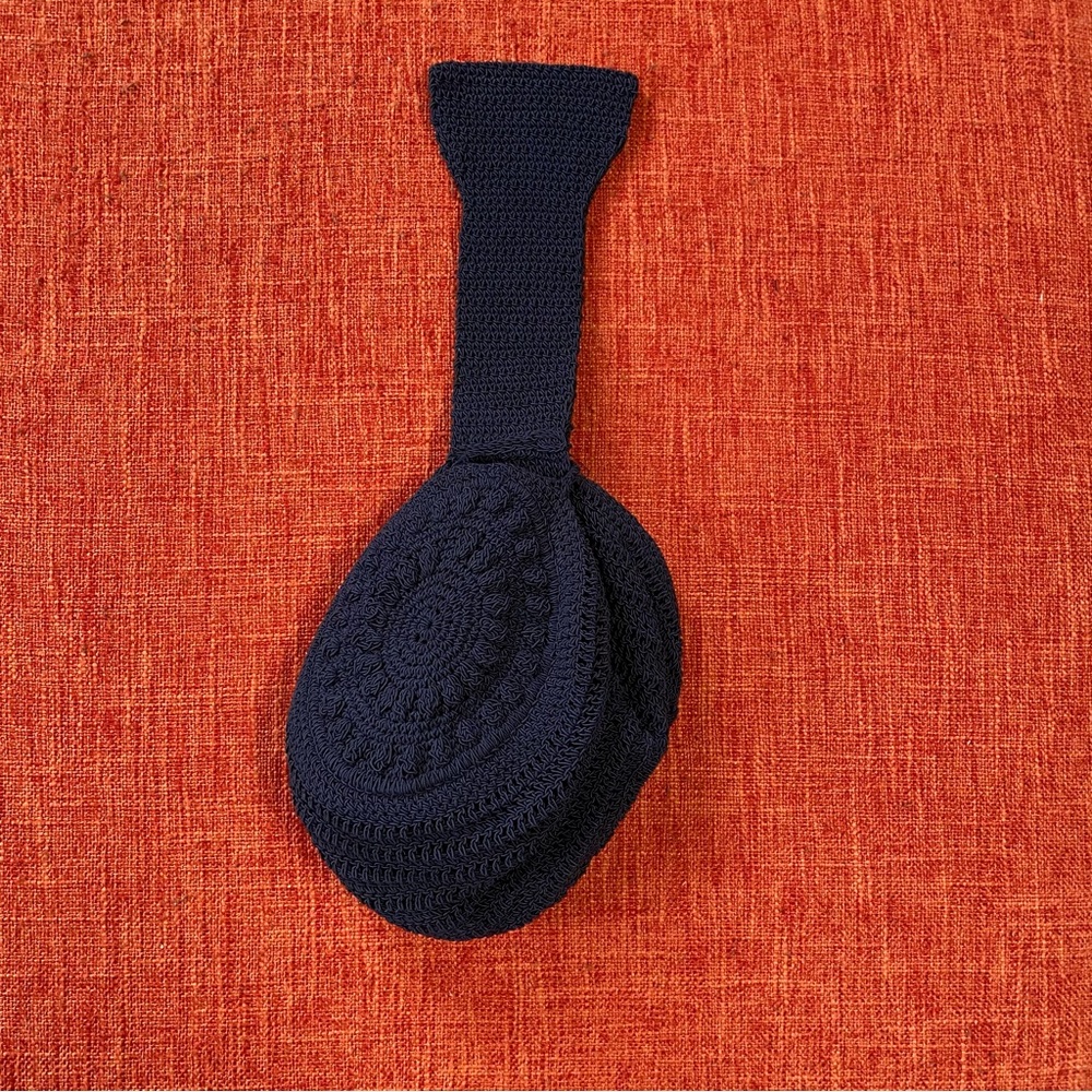 VTG 30’s 40’s Navy Blue Crochet Convertible Clutch With Strap Wristlet